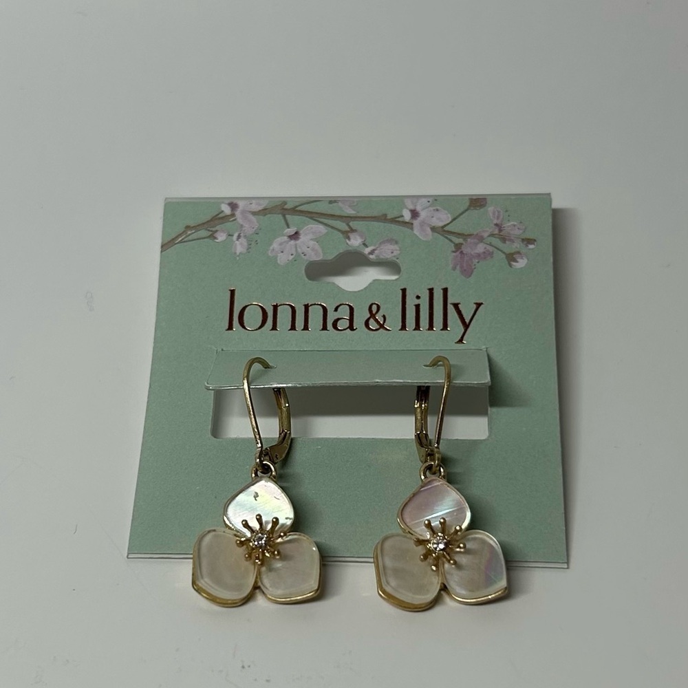 Lonna & Lilly Gold and Cream Floral Earrings - Picture 4 of 6